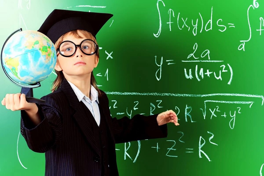 شیراز به عنوان مهد فرهنگ و ادب ایران، فضایی متفاوت در زمینه آموزش دارد.