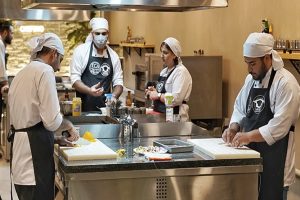 بهترین آموزشگاه آشپزی بین المللی در تهران